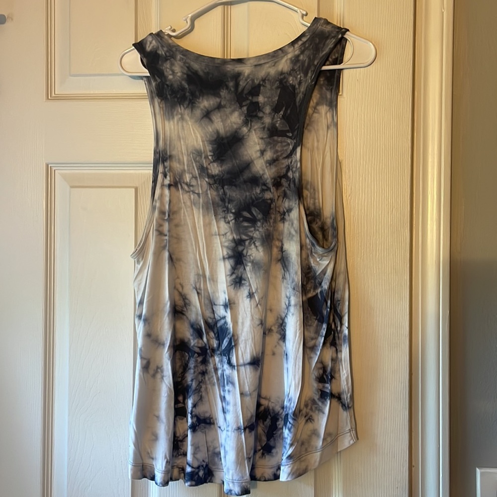 Tye-Dye tank top - Picture 3 of 3